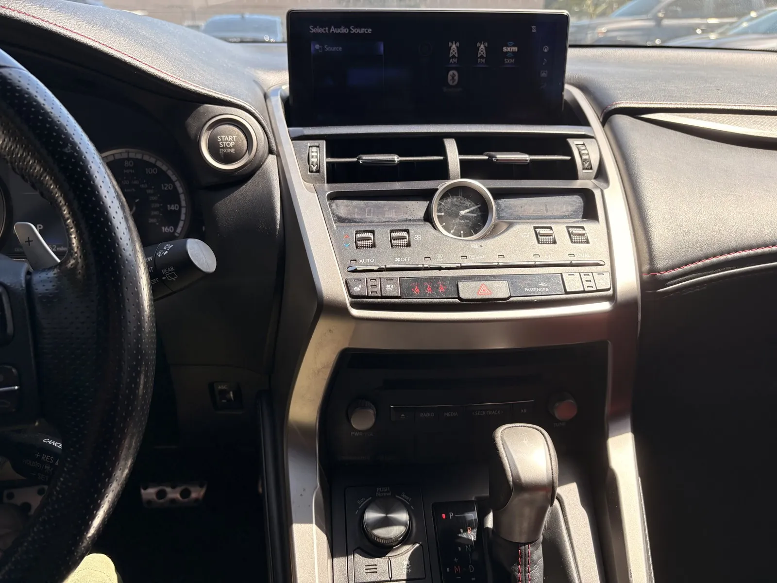 2021 Lexus NX 300 F SPORT - Photo 14