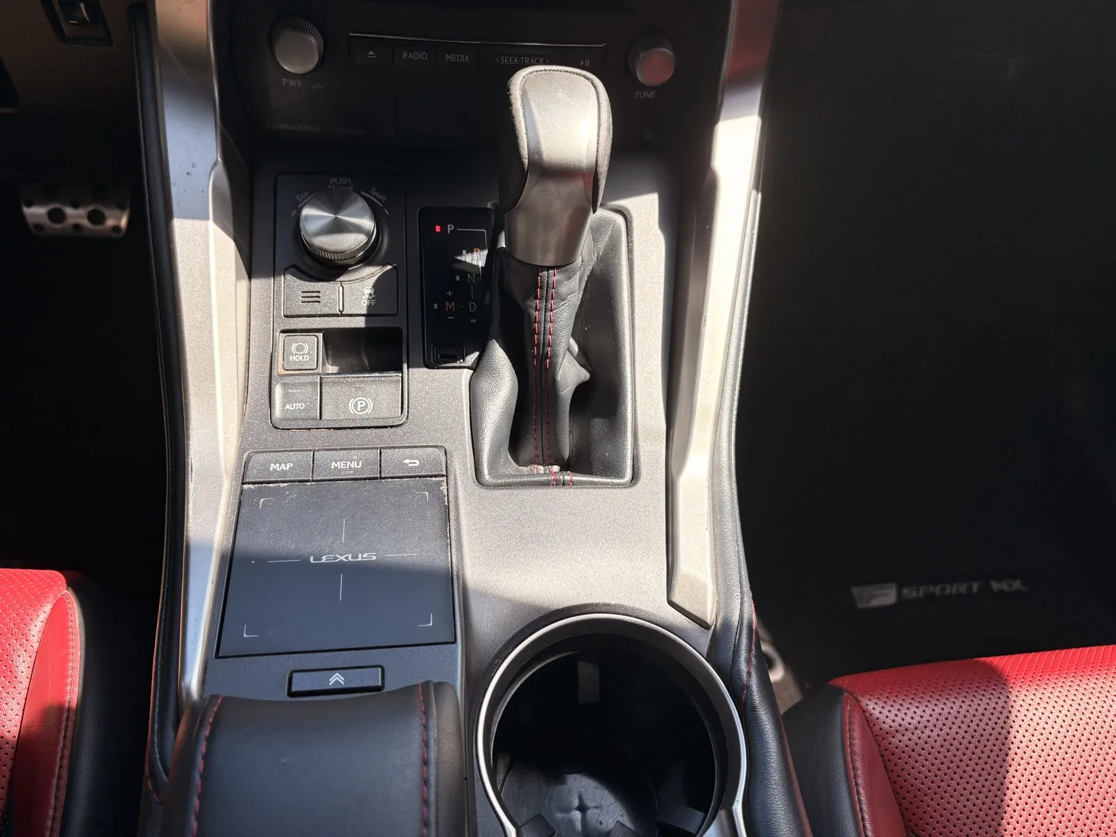2021 Lexus NX 300 F SPORT - Photo 16