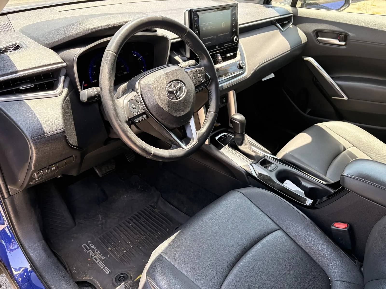 Toyota Corolla Cross photo 10