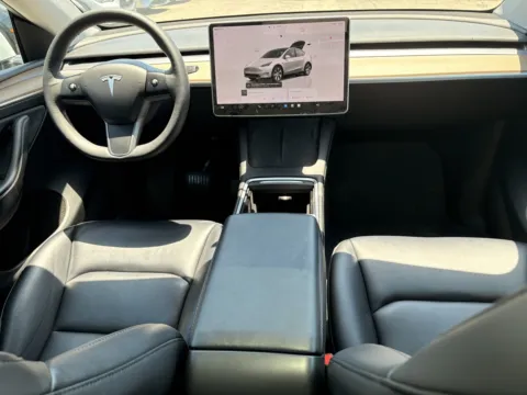 More photos of 2023 Tesla Model Y Long Range at Premium Autos - El Monte, CA