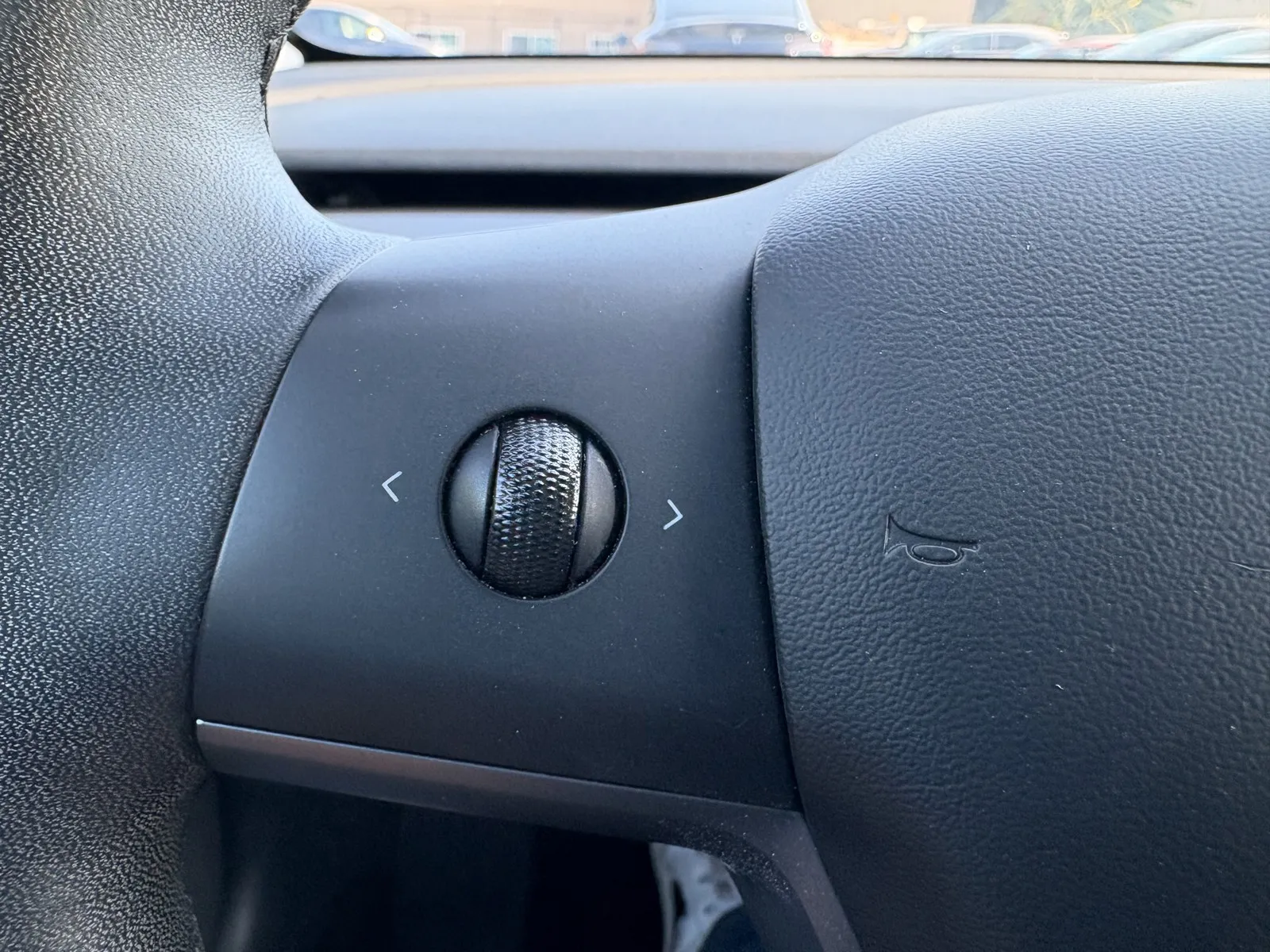 Tesla Model 3 photo 18
