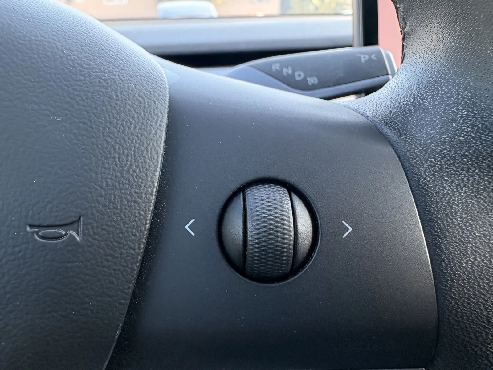 Tesla Model 3 photo 17