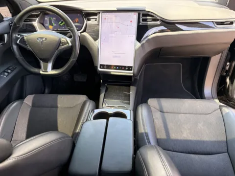 More photos of 2017 Tesla Model X 75D at Premium Autos - El Monte, CA