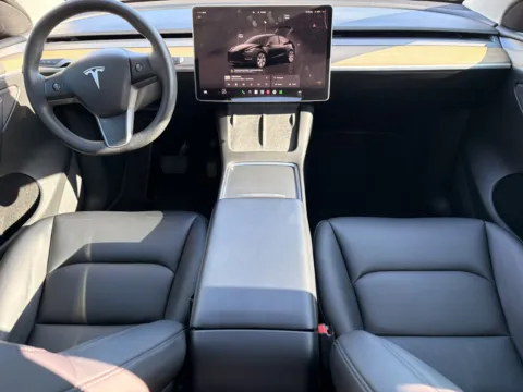More photos of 2022 Tesla Model Y Long Range at Premium Autos - El Monte, CA