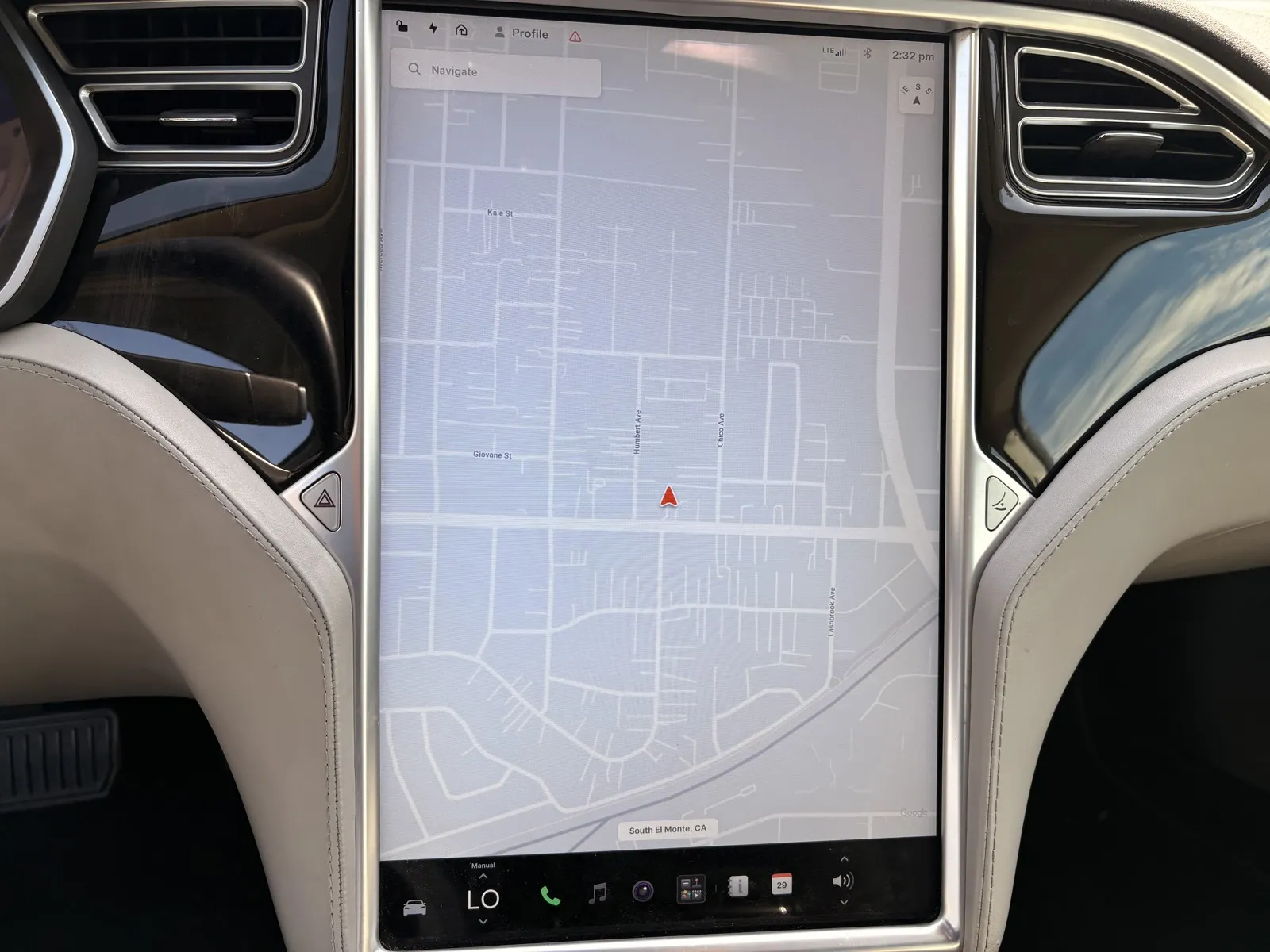 Tesla Model S photo 14