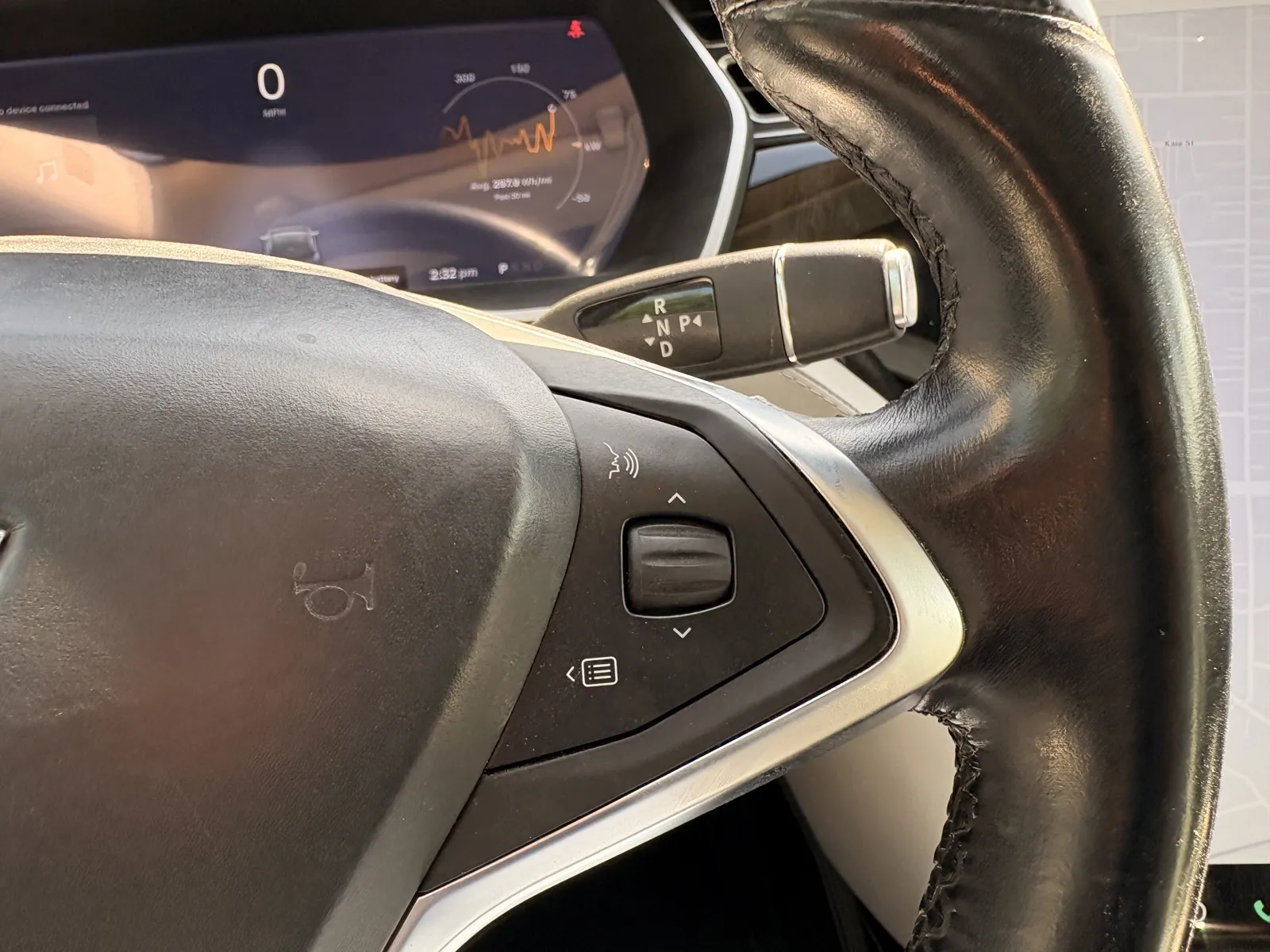 Tesla Model S photo 17