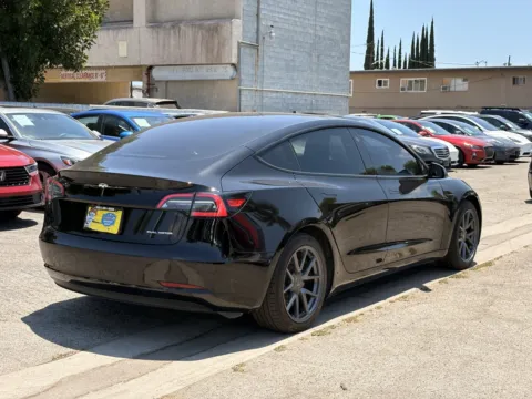 More photos of 2021 Tesla Model 3 Long Range at Premium Autos - El Monte, CA