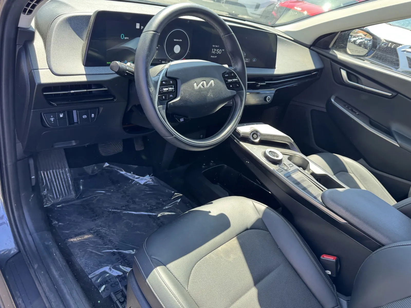 Kia EV6 photo 11