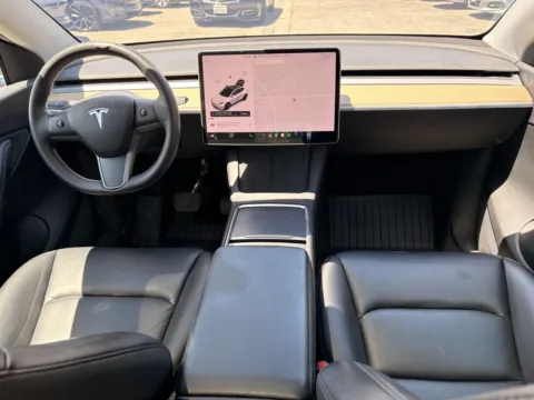 More photos of 2021 Tesla Model Y Long Range at Premium Autos - El Monte, CA