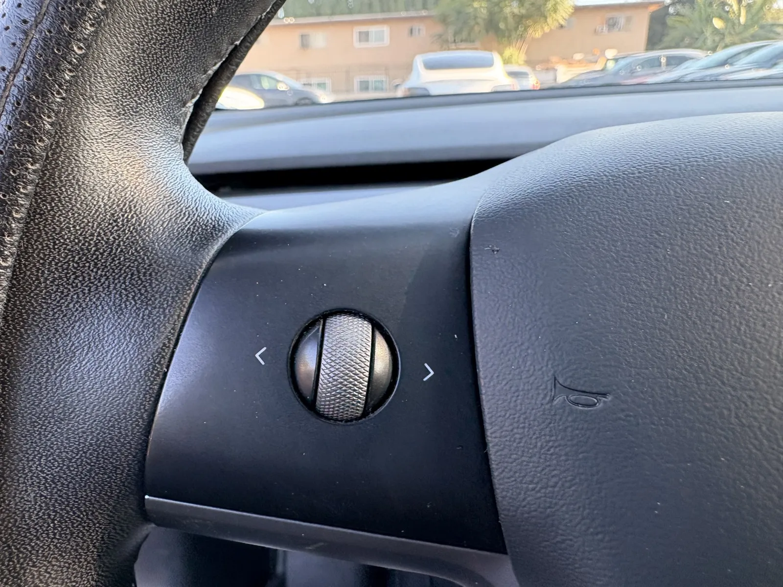 Tesla Model 3 photo 17