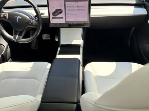 More photos of 2019 Tesla Model 3 Standard Range Plus at Premium Autos - El Monte, CA