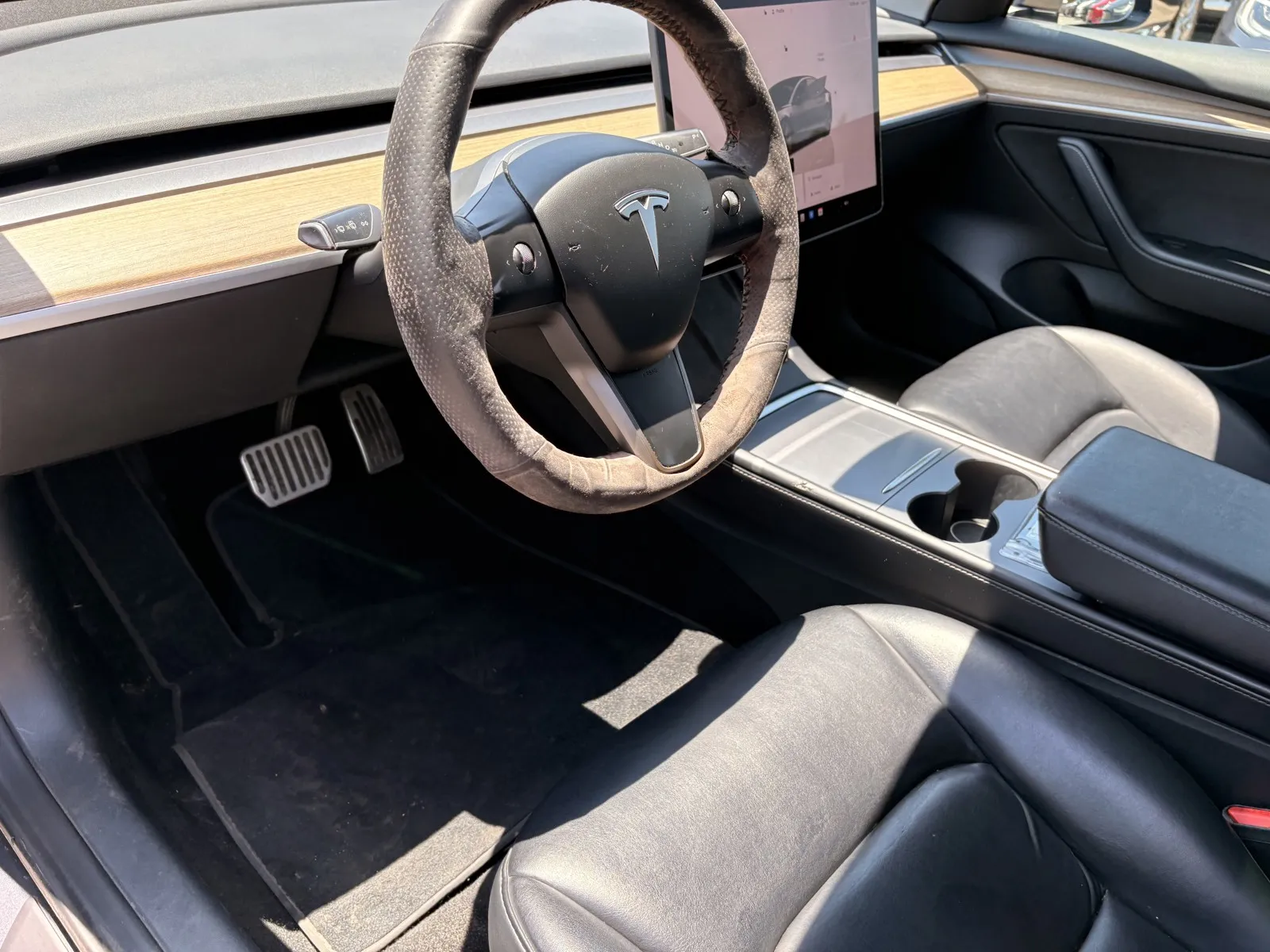 Tesla Model 3 photo 10