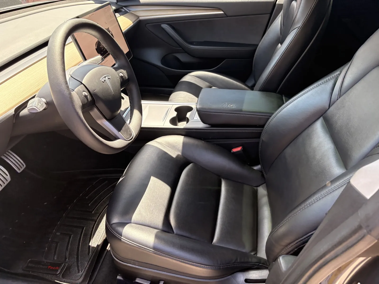 Tesla Model 3 photo 11