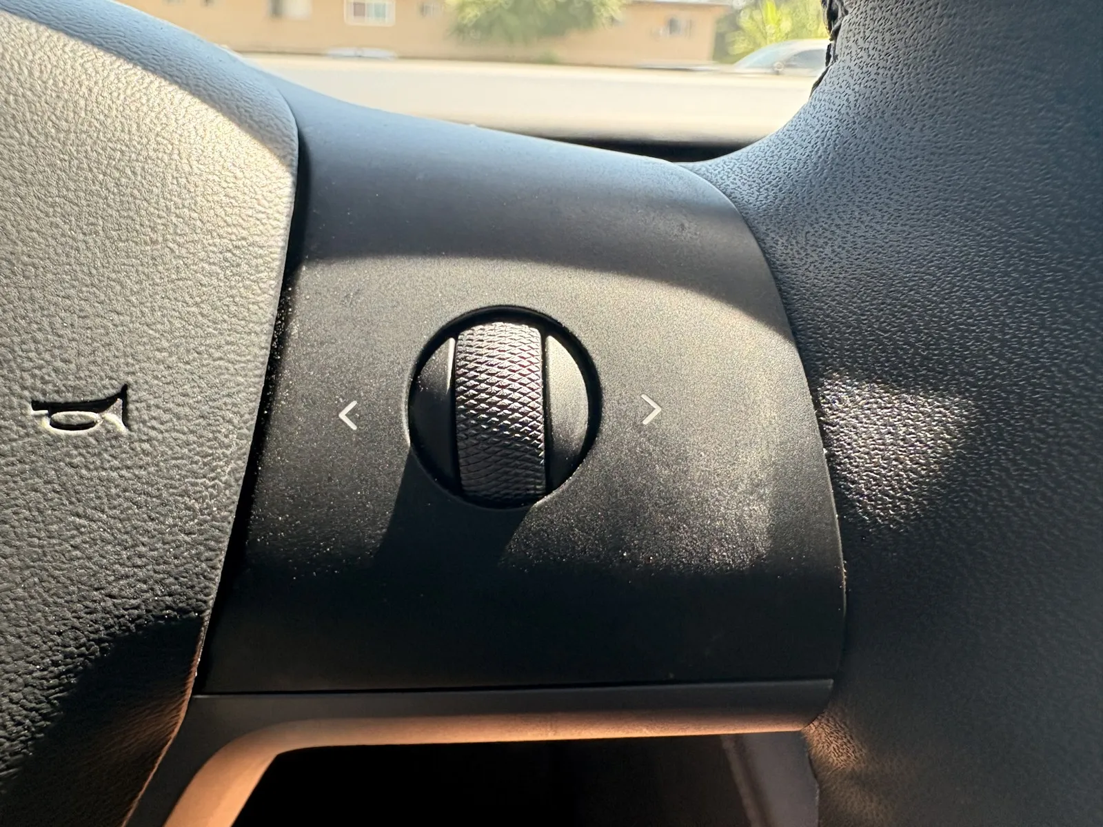 Tesla Model 3 photo 17