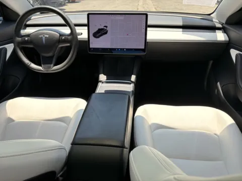 More photos of 2021 Tesla Model 3 Standard Range Plus at Premium Autos - El Monte, CA
