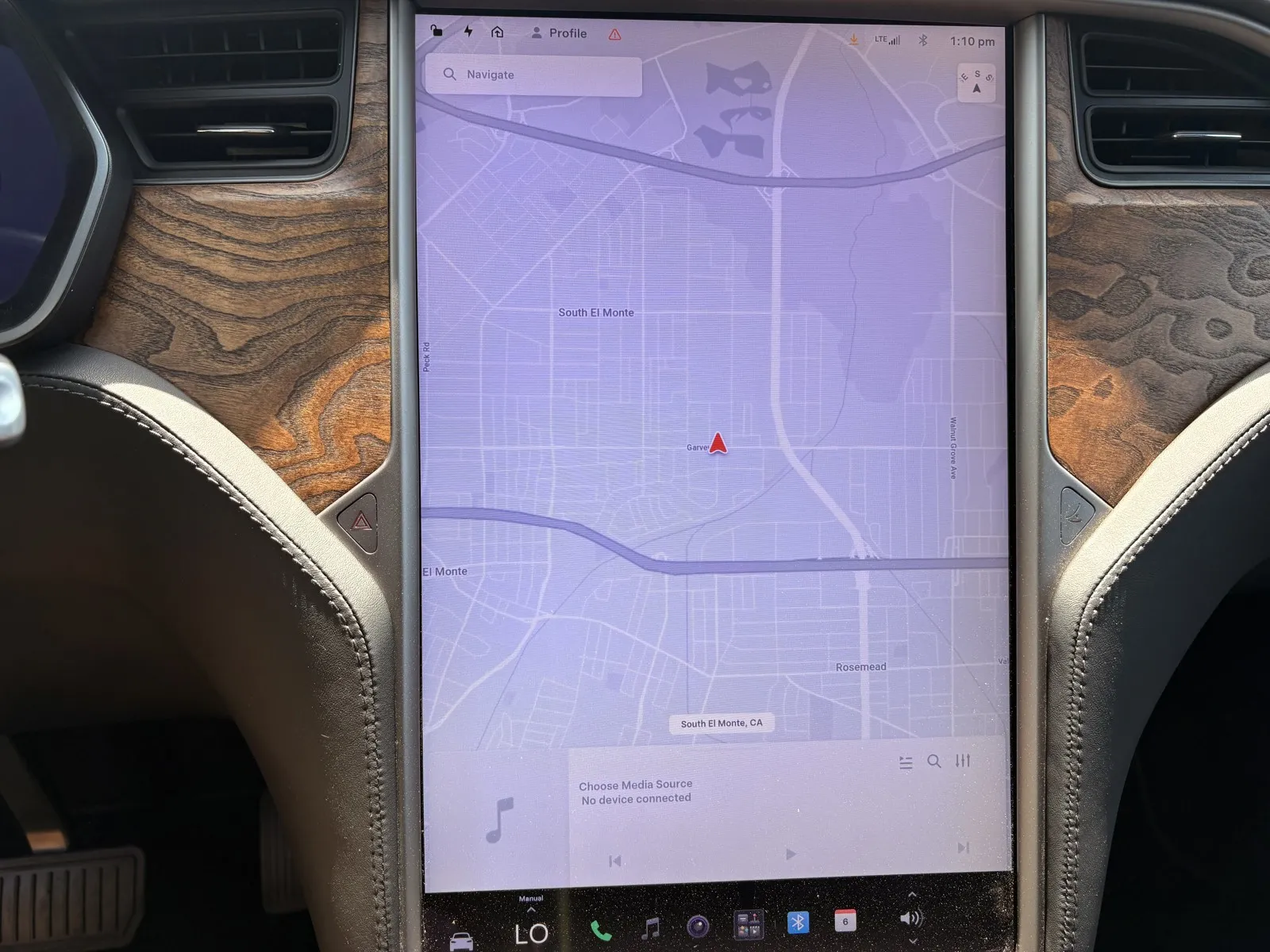 Tesla Model X photo 14