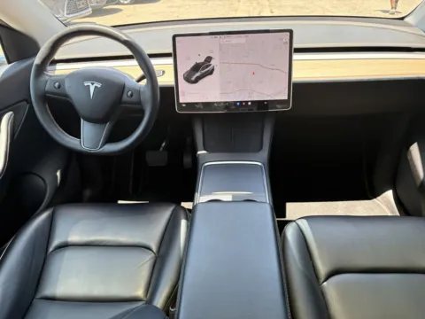 More photos of 2021 Tesla Model Y Long Range at Premium Autos - El Monte, CA