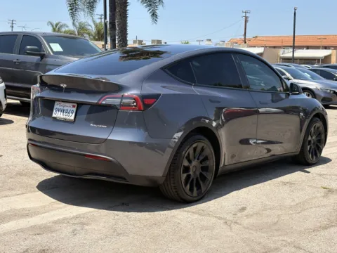 More photos of 2021 Tesla Model Y Long Range at Premium Autos - El Monte, CA