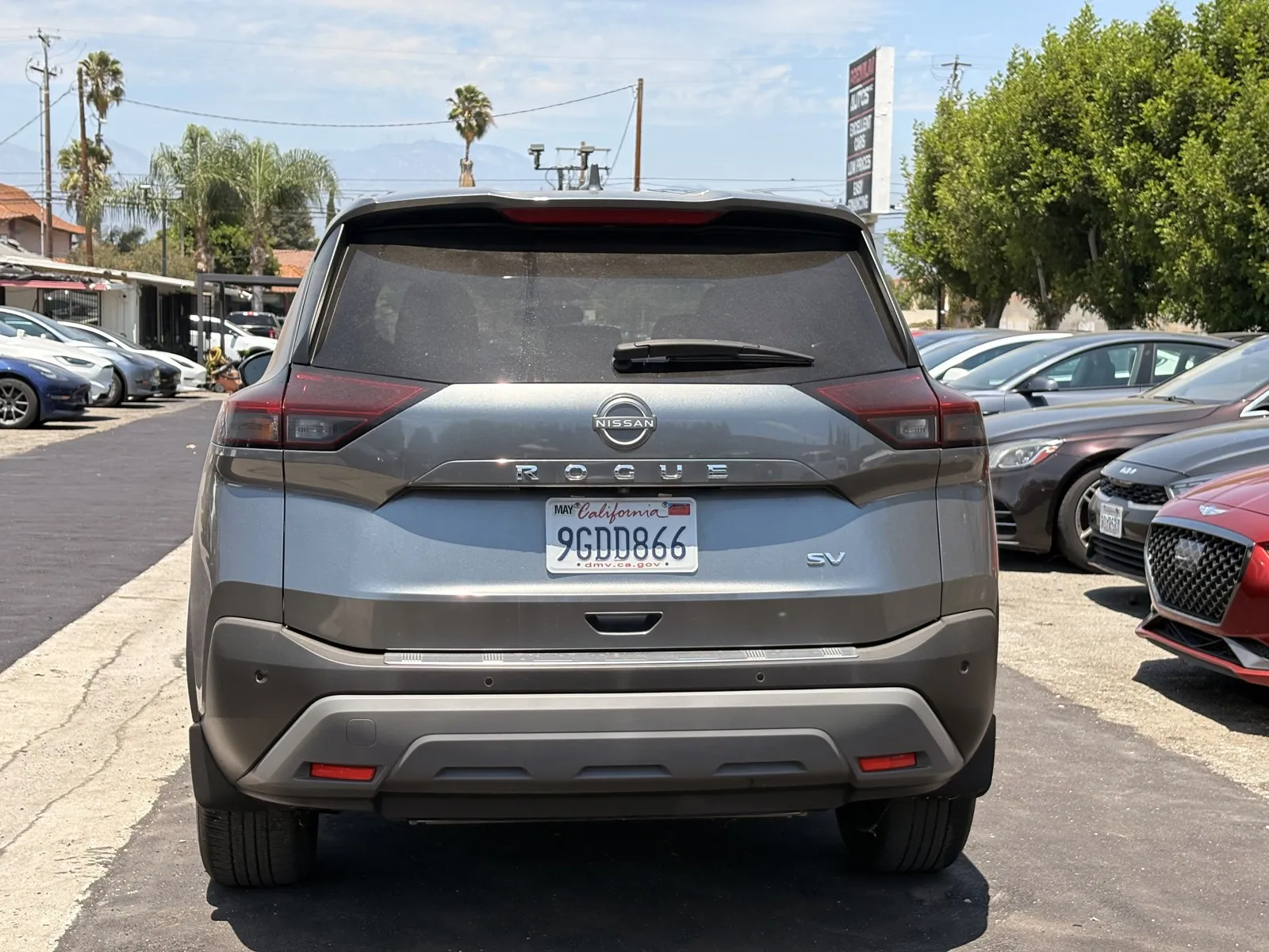 Nissan Rogue photo 3