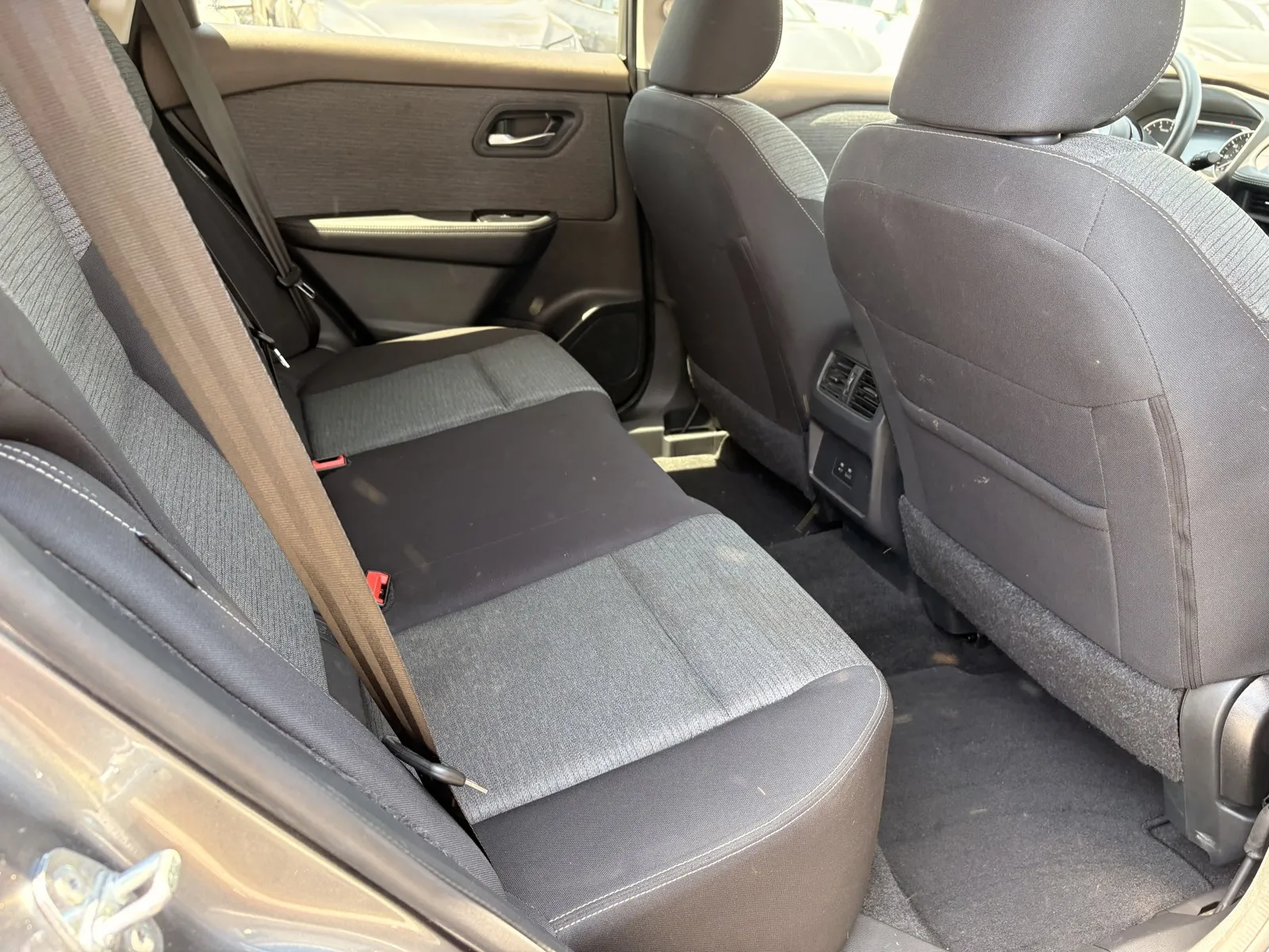 Nissan Rogue photo 7