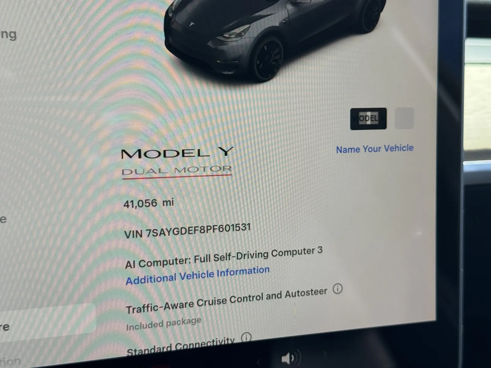 Tesla Model Y photo 17