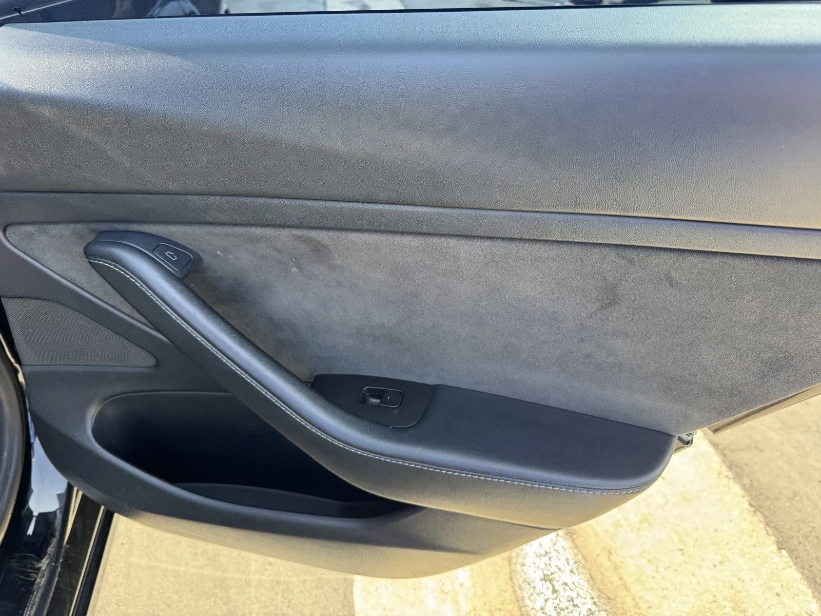 Tesla Model 3 photo 8