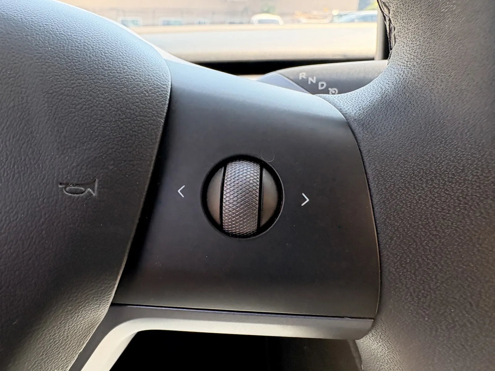Tesla Model 3 photo 17