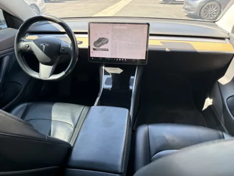 More photos of 2018 Tesla Model 3 Long Range at Premium Autos - El Monte, CA