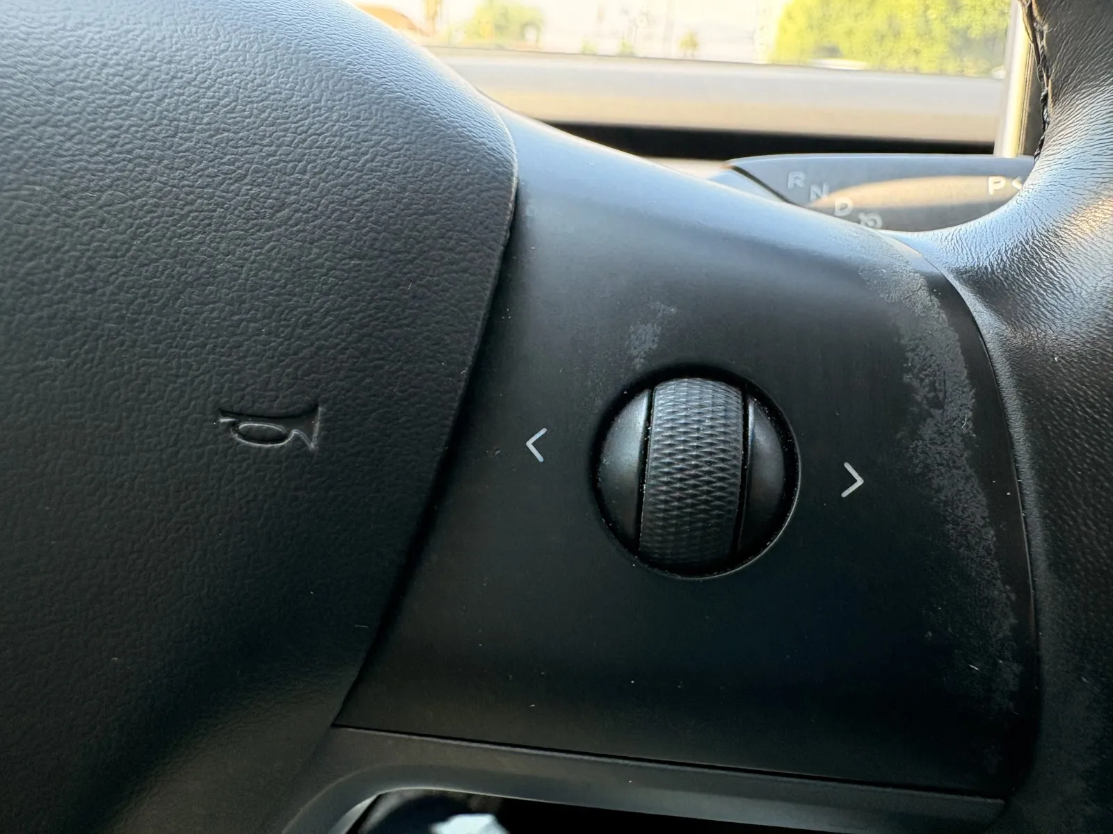 Tesla Model 3 photo 17