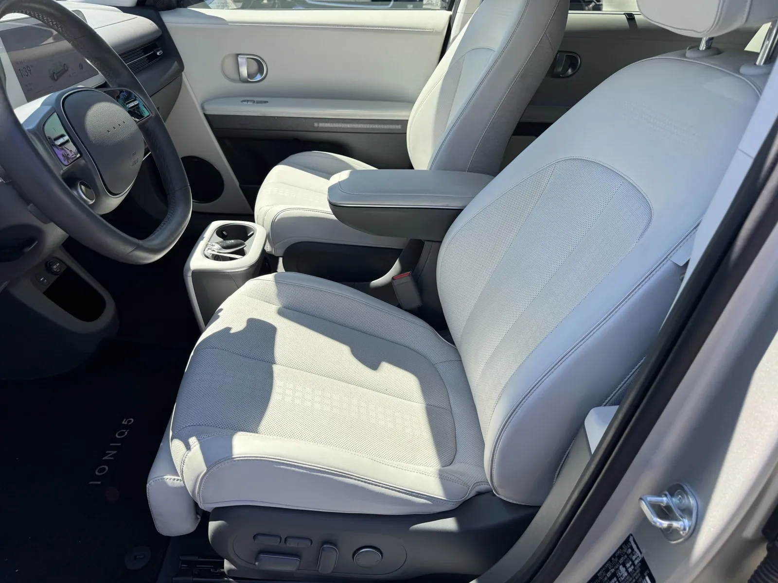 Hyundai Ioniq 5 photo 12