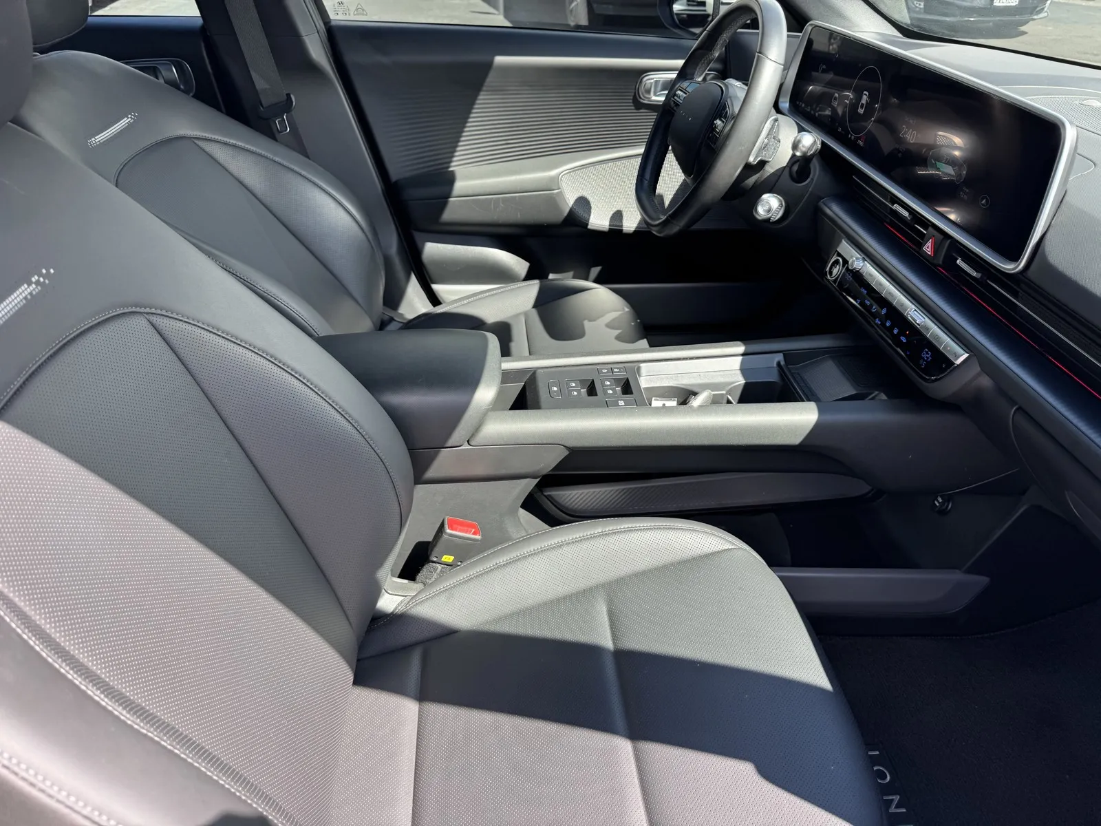 Hyundai Ioniq 6 photo 6