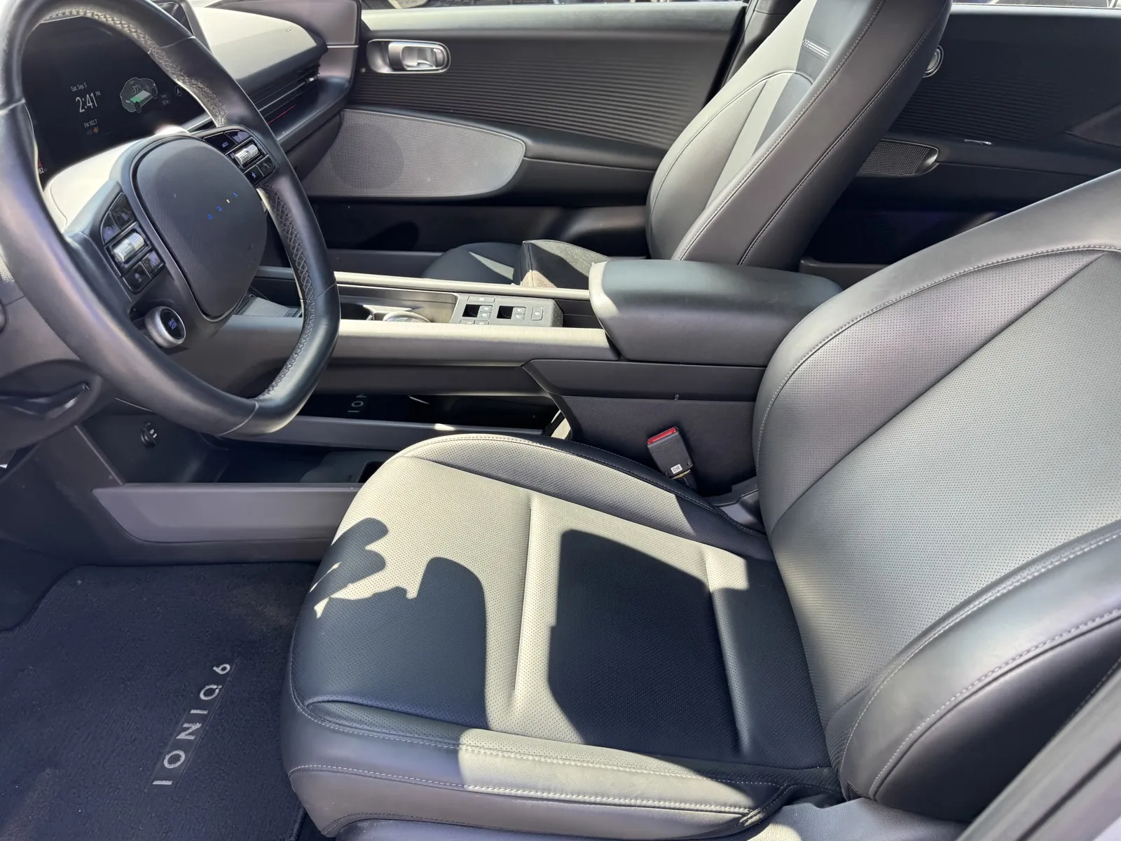 Hyundai Ioniq 6 photo 12