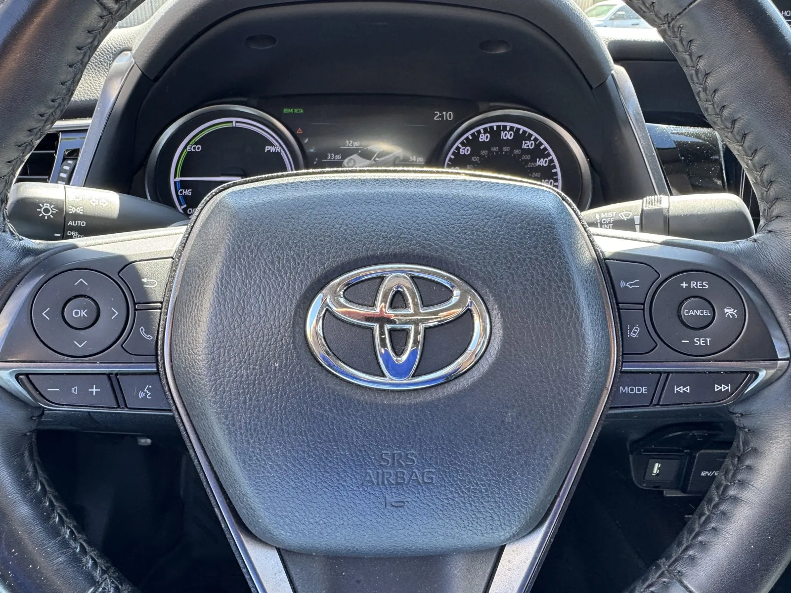 Toyota Camry photo 19