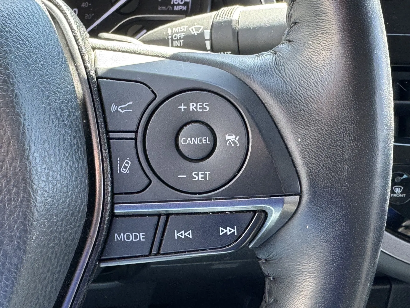 Toyota Camry photo 17