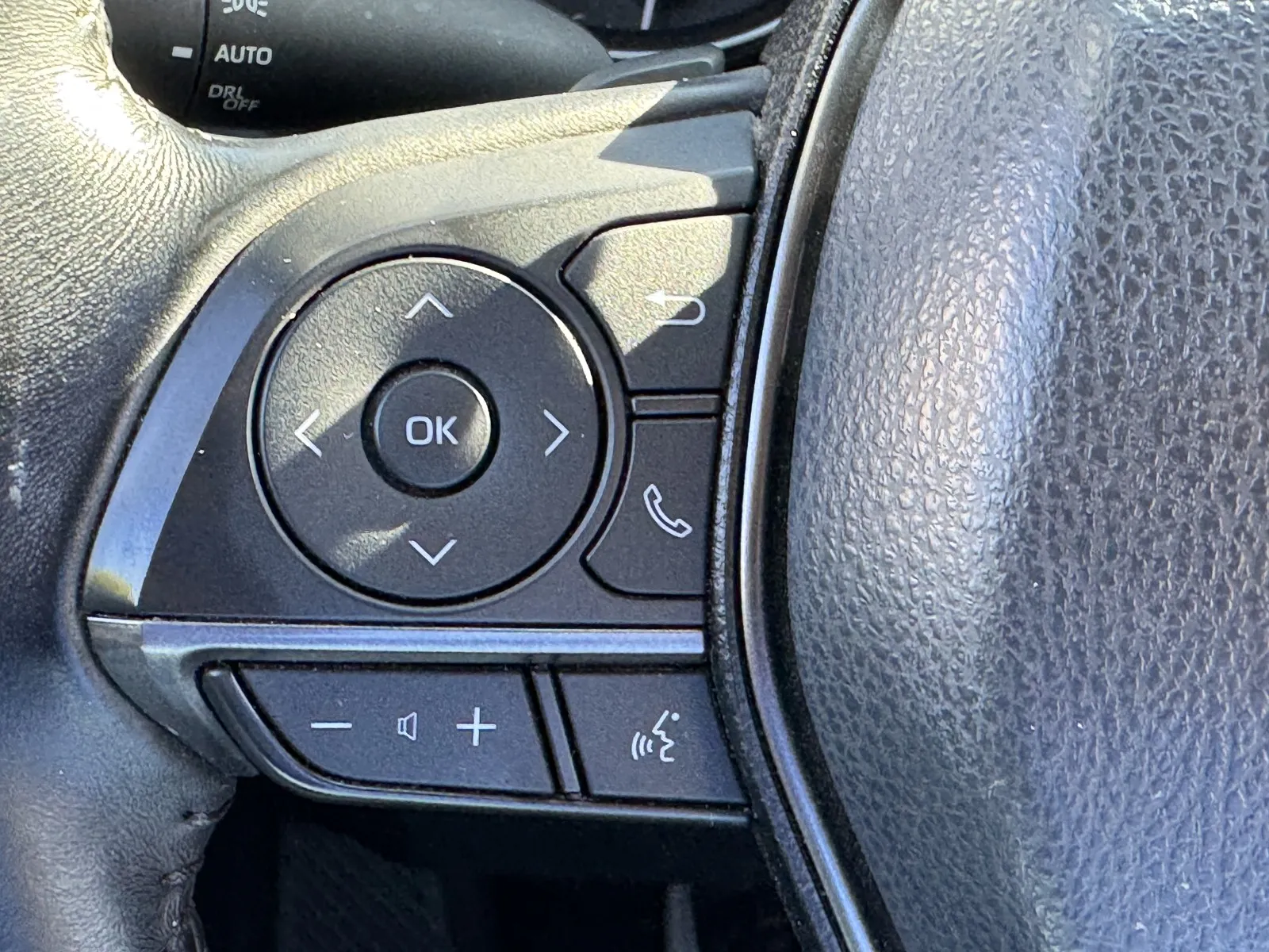 Toyota Camry photo 17