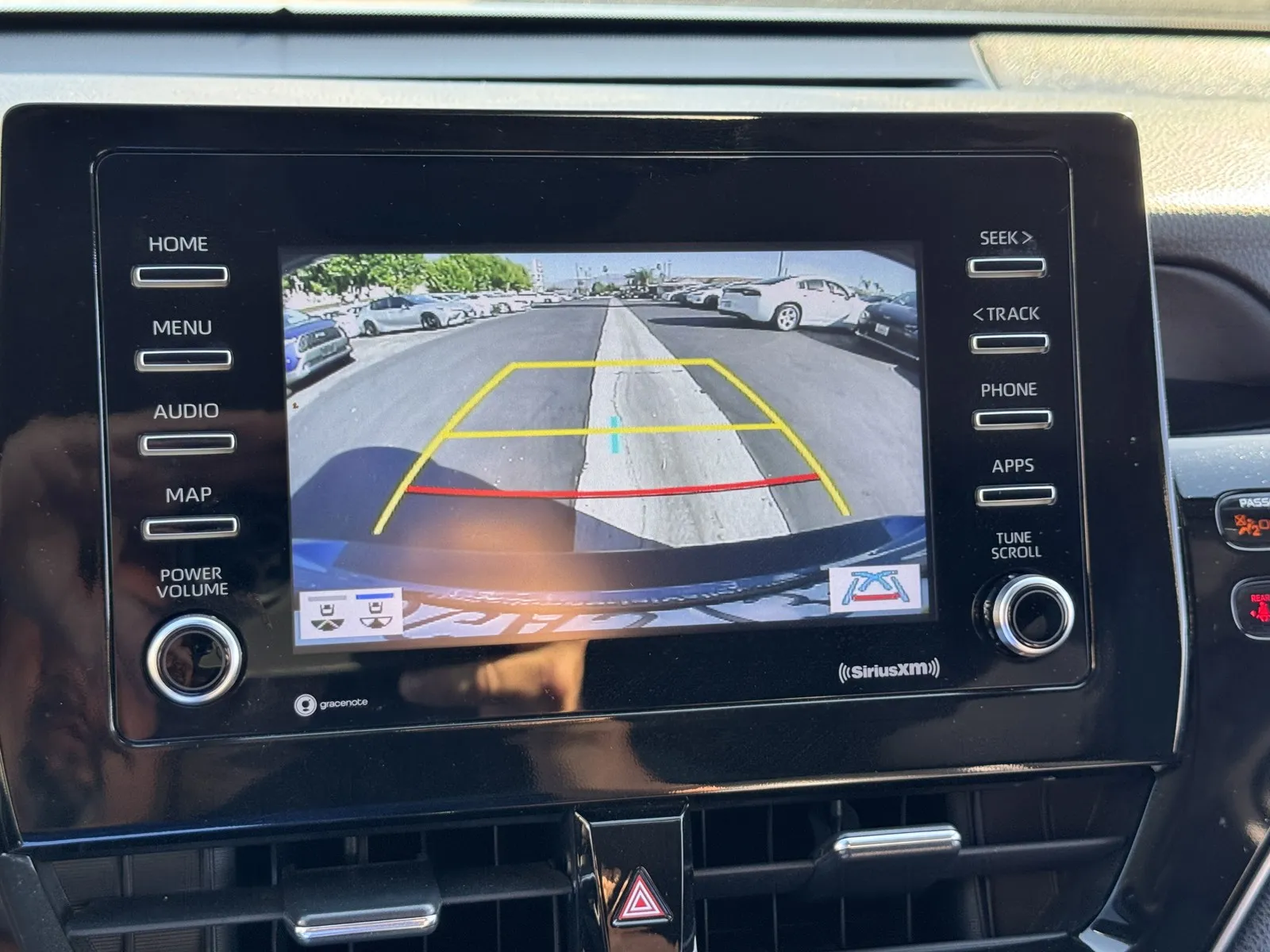Toyota Camry photo 14