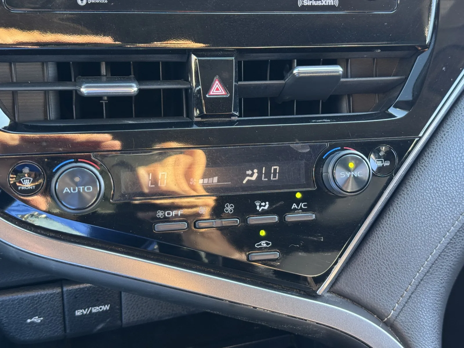 Toyota Camry photo 15