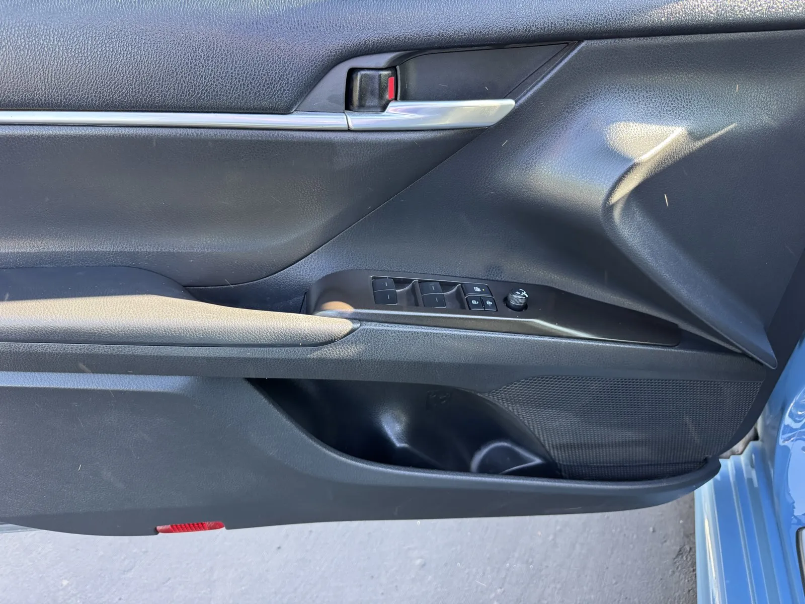 Toyota Camry photo 13