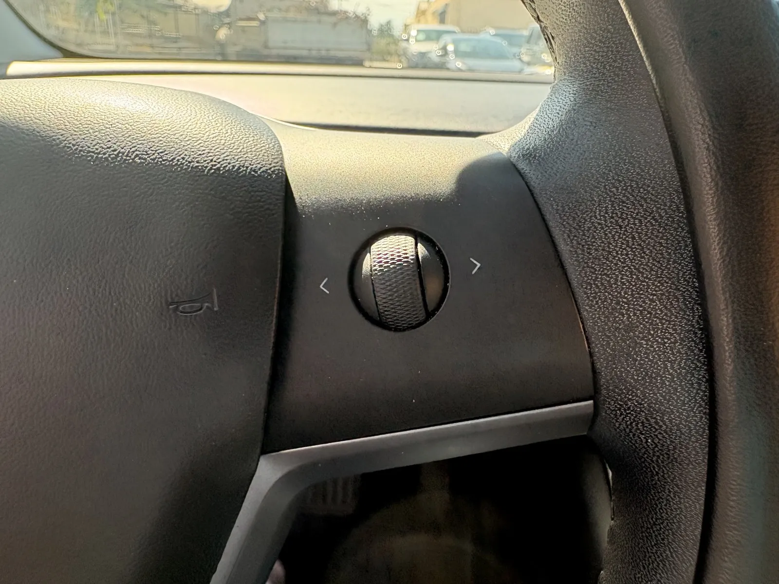 Tesla Model 3 photo 17
