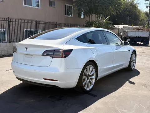 More photos of 2020 Tesla Model 3 Standard Range Plus at Premium Autos - El Monte, CA