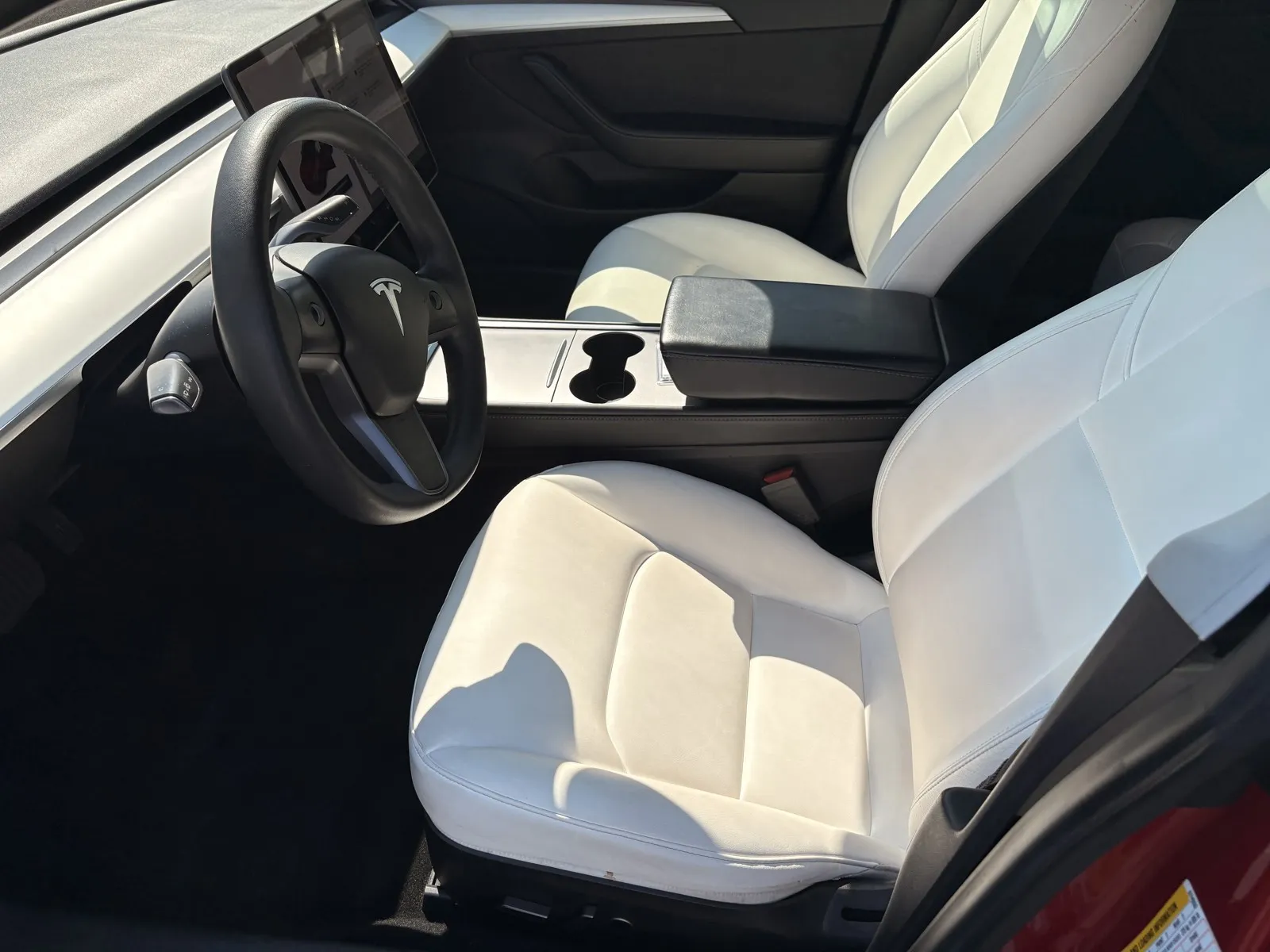 Tesla Model 3 photo 11