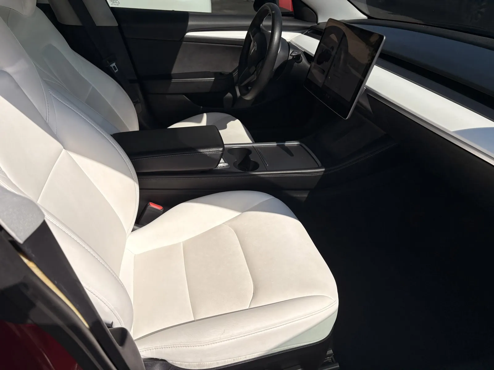 Tesla Model 3 photo 6