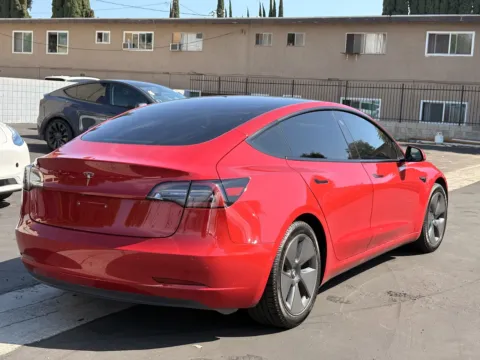More photos of 2021 Tesla Model 3 Standard Range Plus at Premium Autos - El Monte, CA