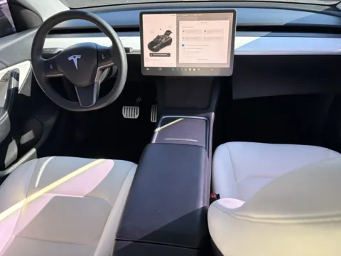 More photos of 2021 Tesla Model Y Performance at Premium Autos - El Monte, CA