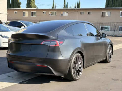 More photos of 2021 Tesla Model Y Performance at Premium Autos - El Monte, CA