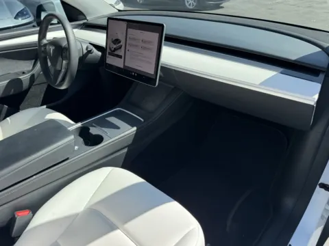 More photos of 2023 Tesla Model Y Long Range at Premium Autos - El Monte, CA