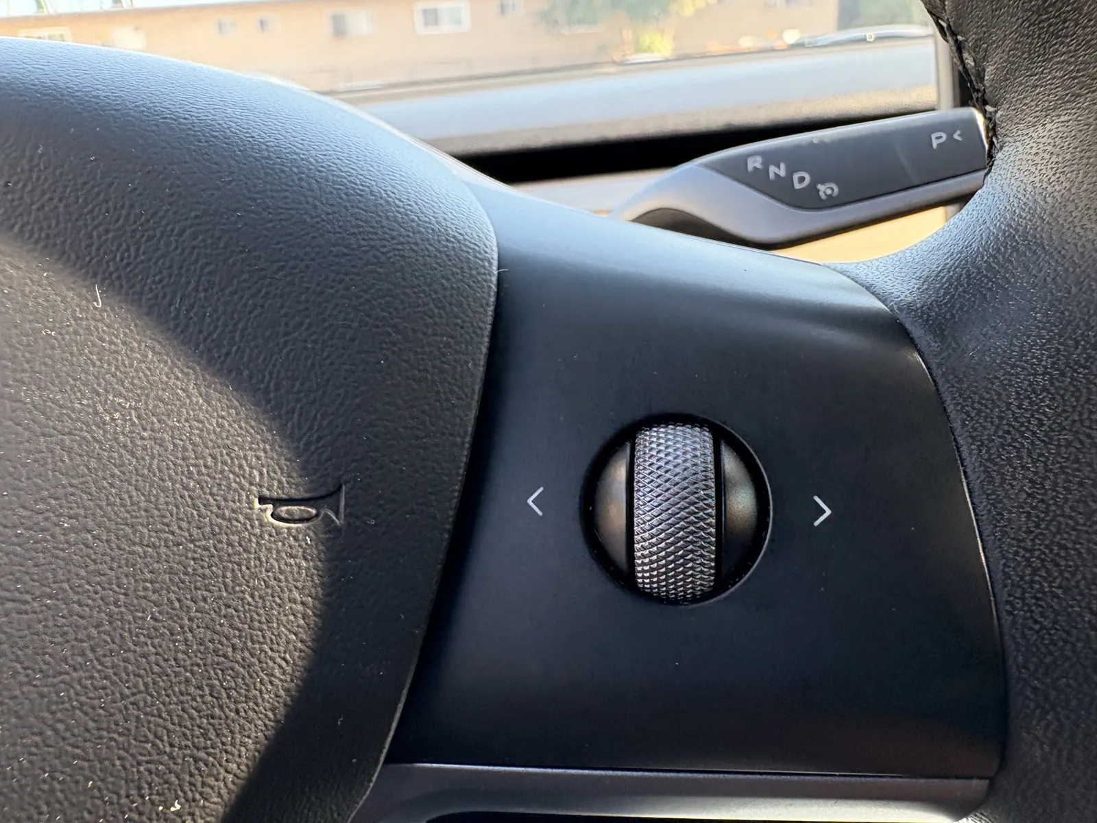 Tesla Model 3 photo 17