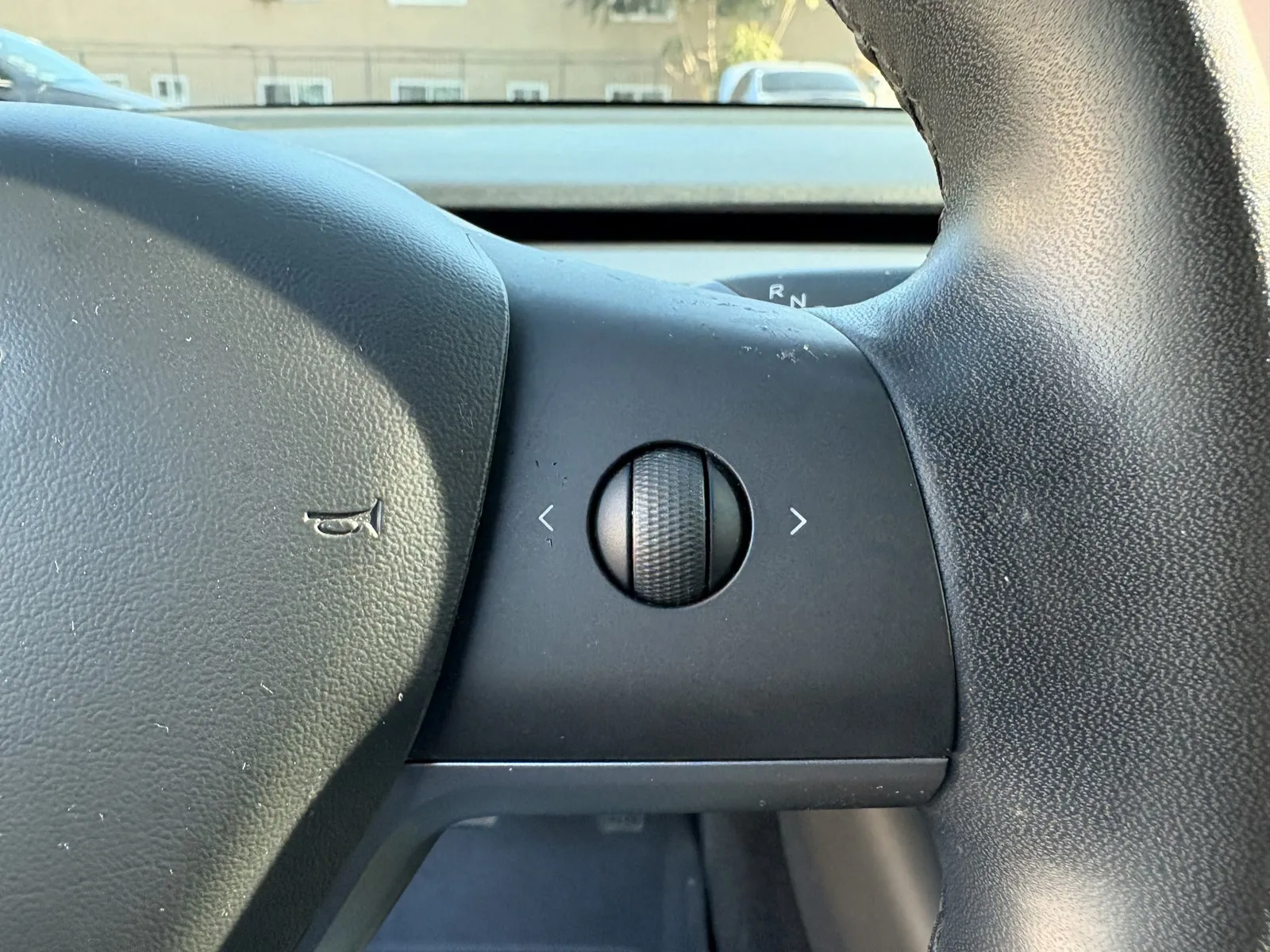 Tesla Model 3 photo 17