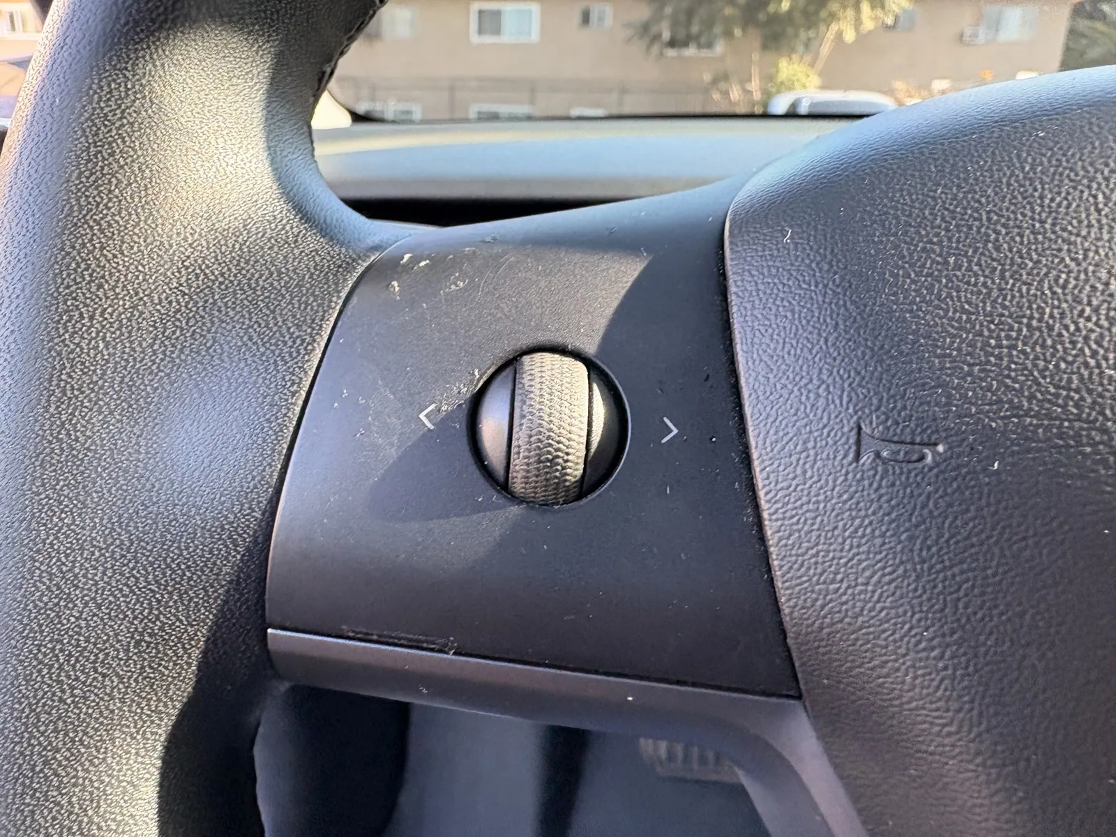 Tesla Model 3 photo 18
