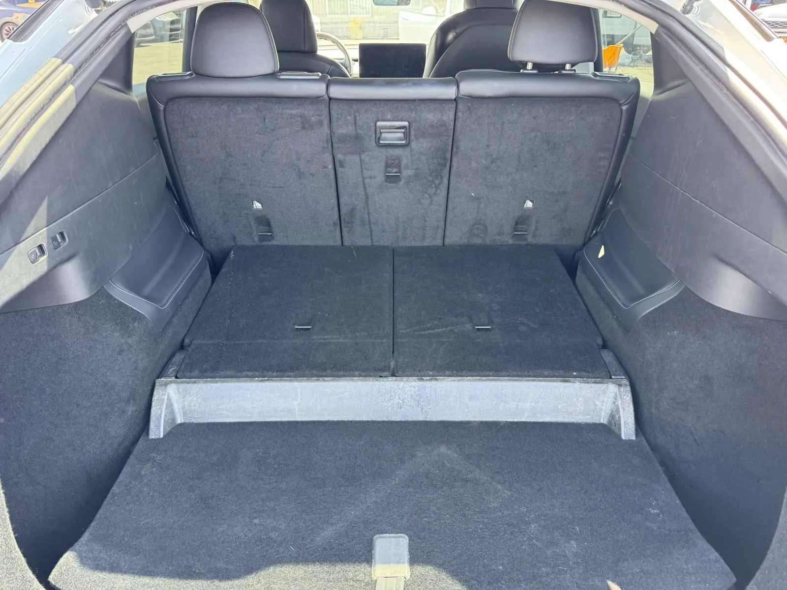 Tesla Model Y photo 10
